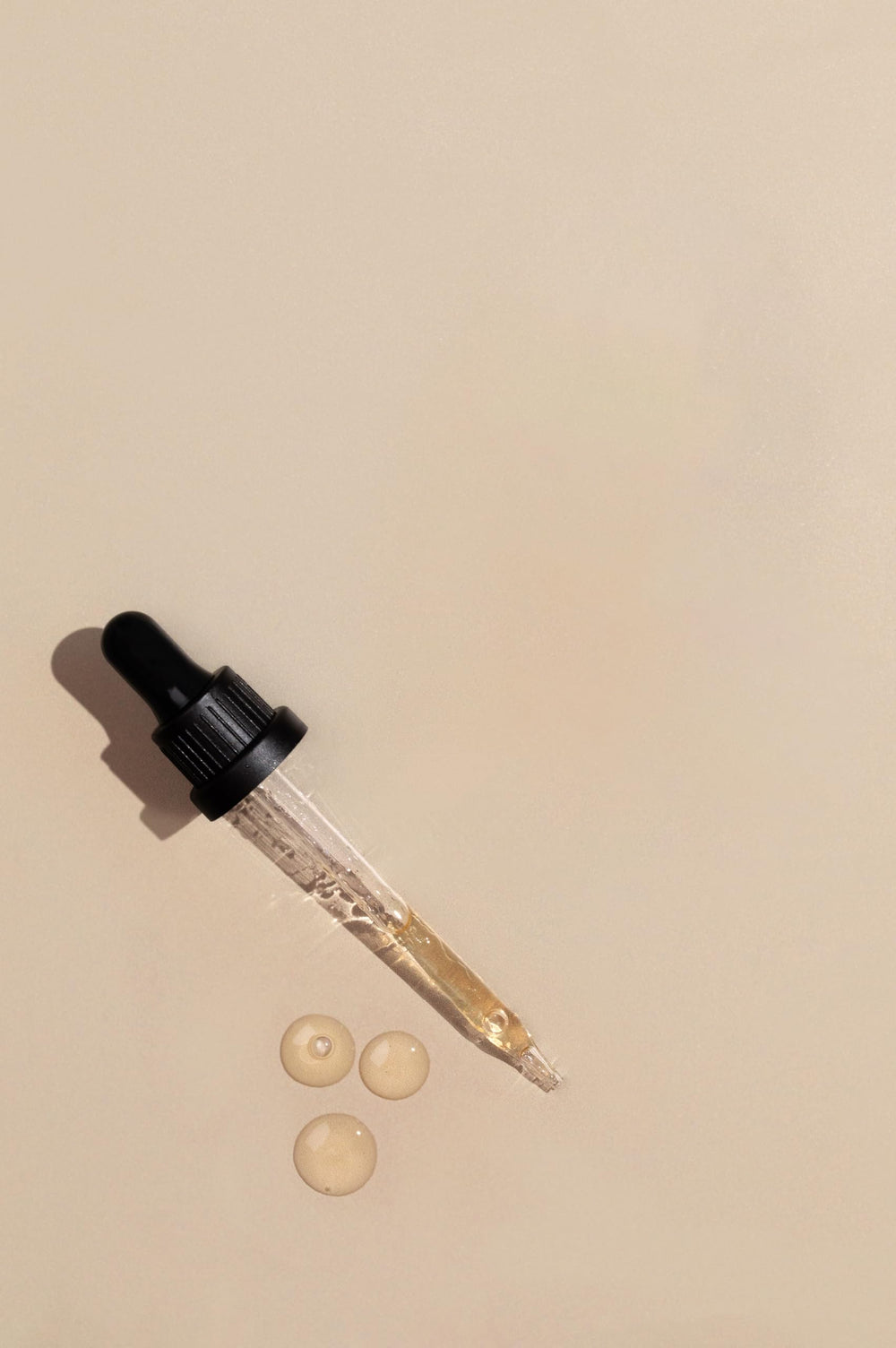 Vita Growth junto al champú JSHealth para un cuidado capilar completo