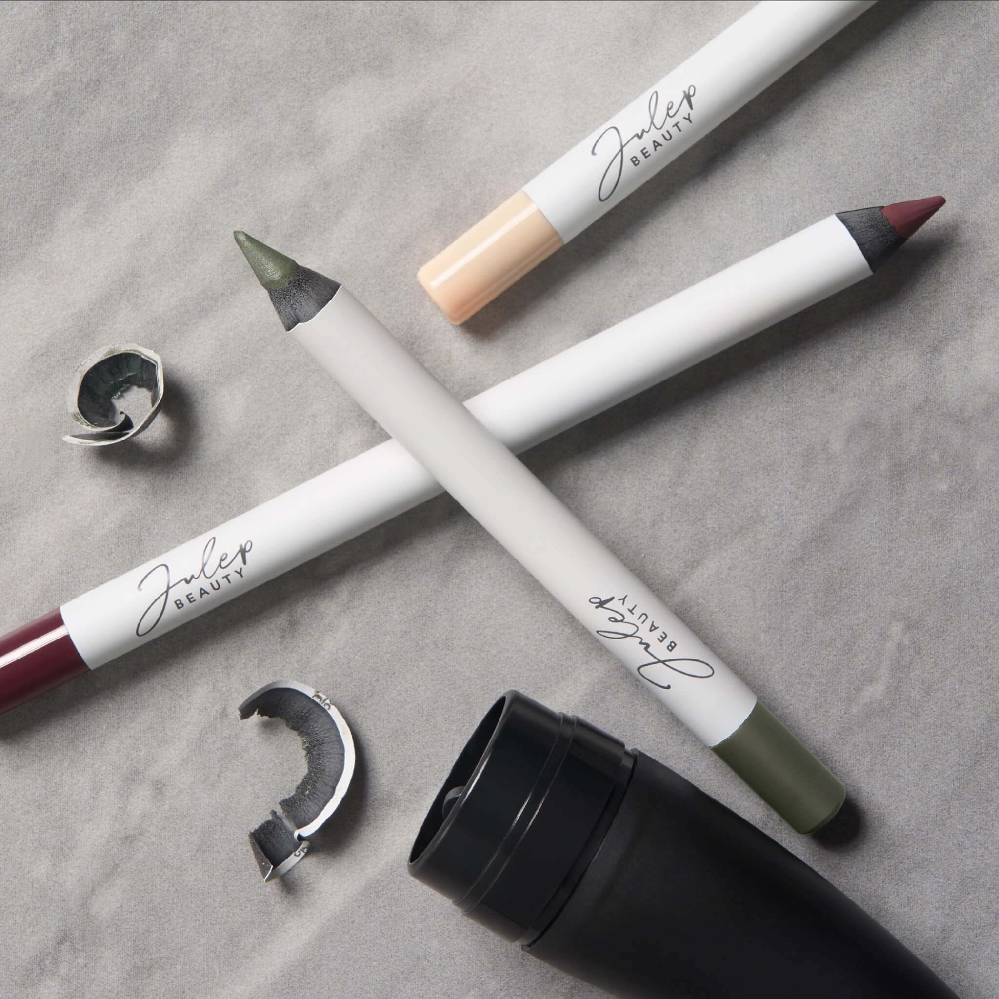 Fórmula de Julep en verde cristal marino mate con efecto impermeable