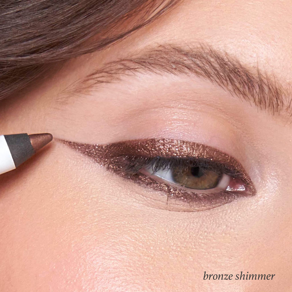 Julep lapiz gel mate-bronce para look neutro.