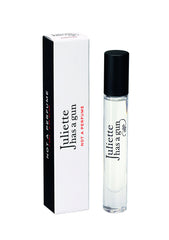 Juliette Has a Gun No Es Un Perfume frasco: fragancia discreta para uso diario