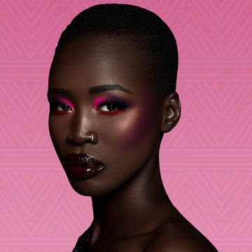 Juvia's Place Blushed Duo Blush diseño compacto facilita retoques sobre la marcha