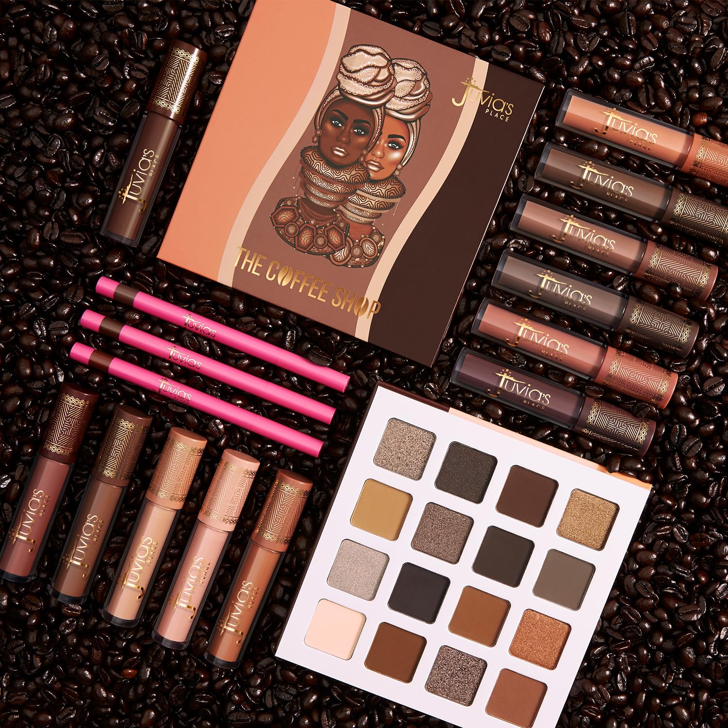 Luxe lip liner with a precise edge to prevent feathering and fading.