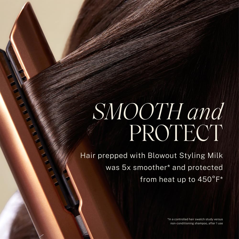 Tamaño de viaje de JVN Complete Blowout Milk para retoques fuera de casa.