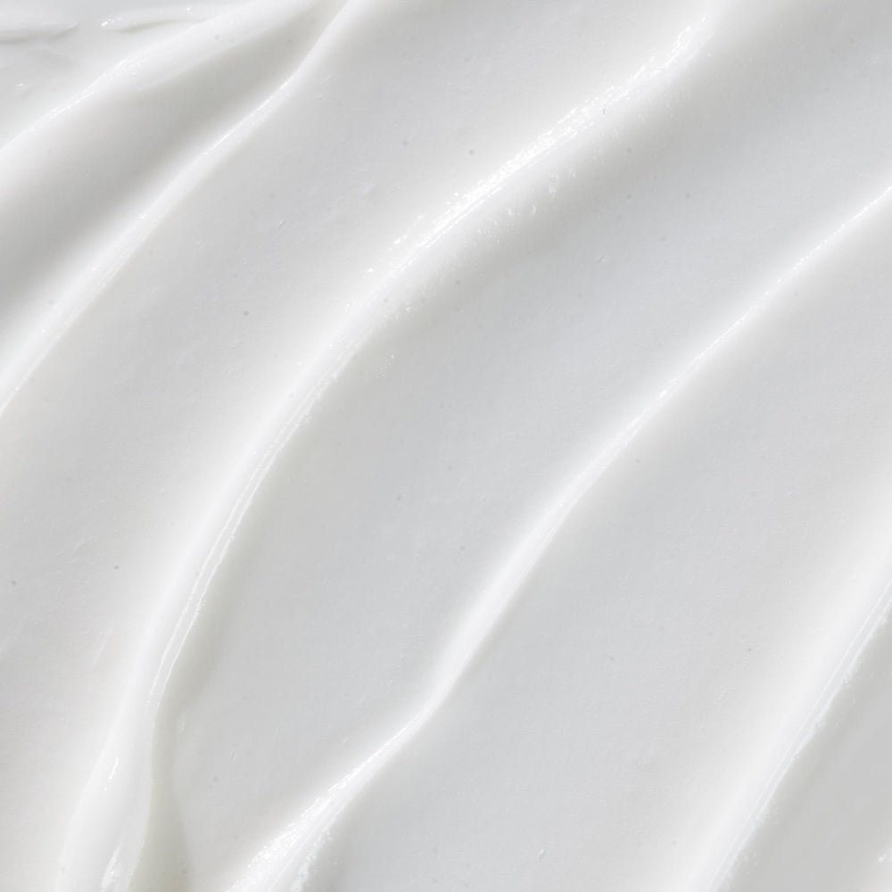 Packaging emphasizes silicone- and paraben-free, clean beauty.
