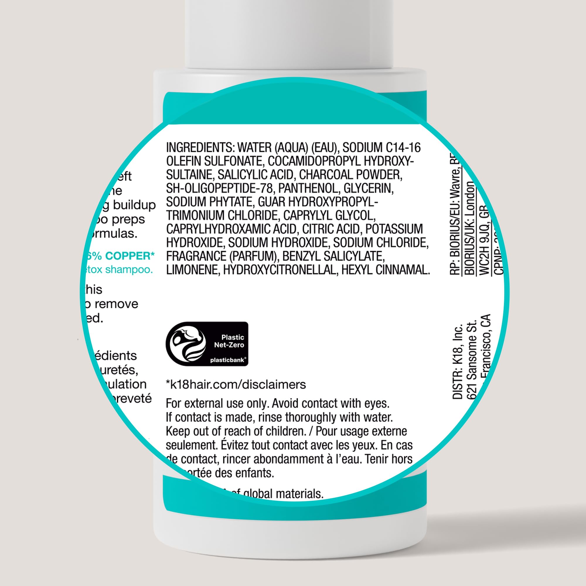 K18 PEPTIDE PREP cuero cabelludo limpio elimina aceites y residuos.