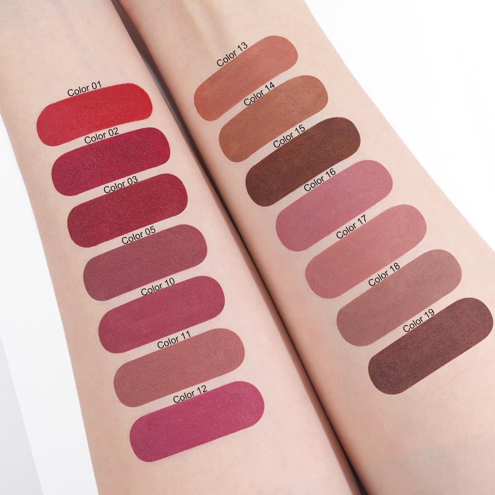 Kaely labial brillo mate con duración prolongada para cualquier ocasión.