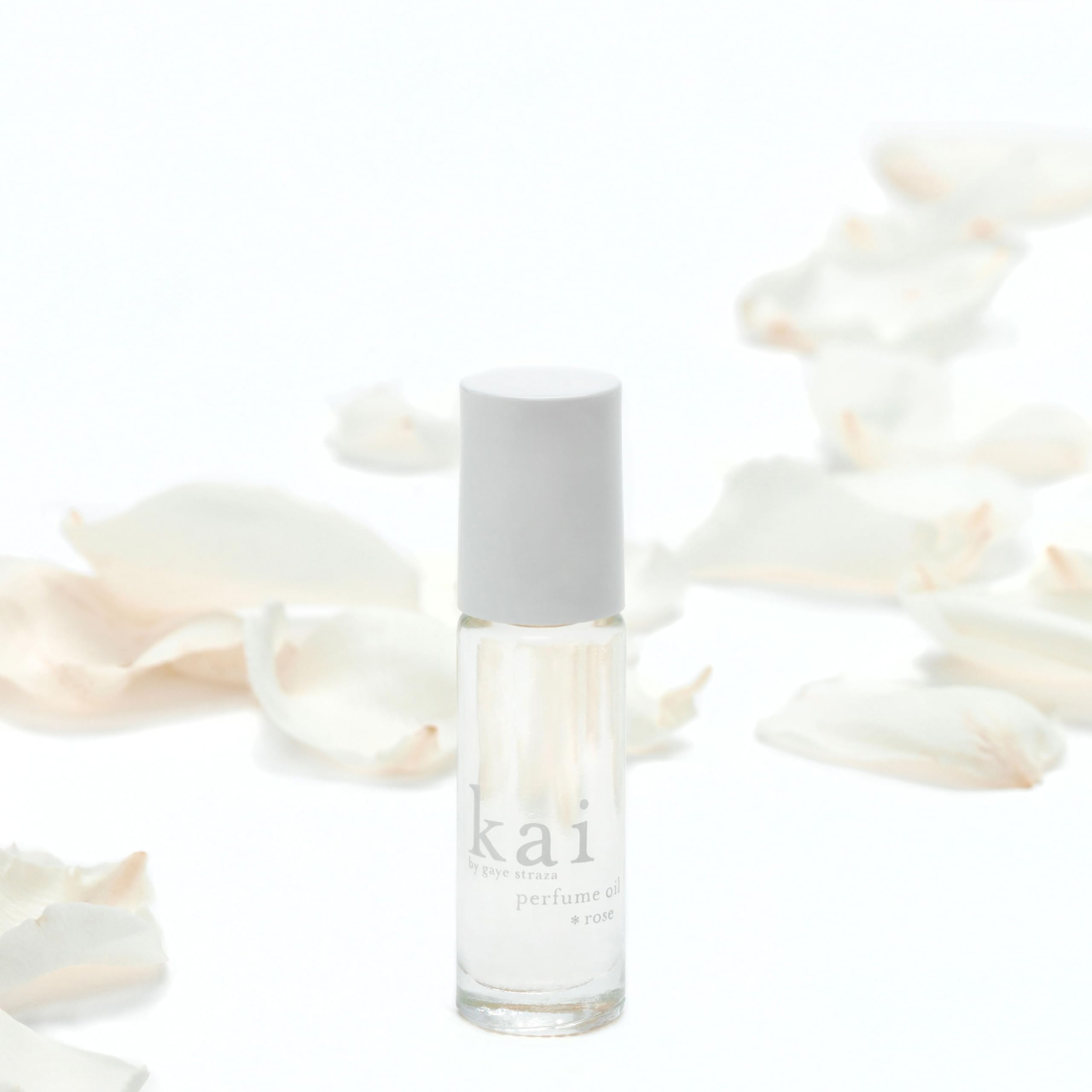 Kai botella roll-on de vidrio para aplicación suave y duradera.