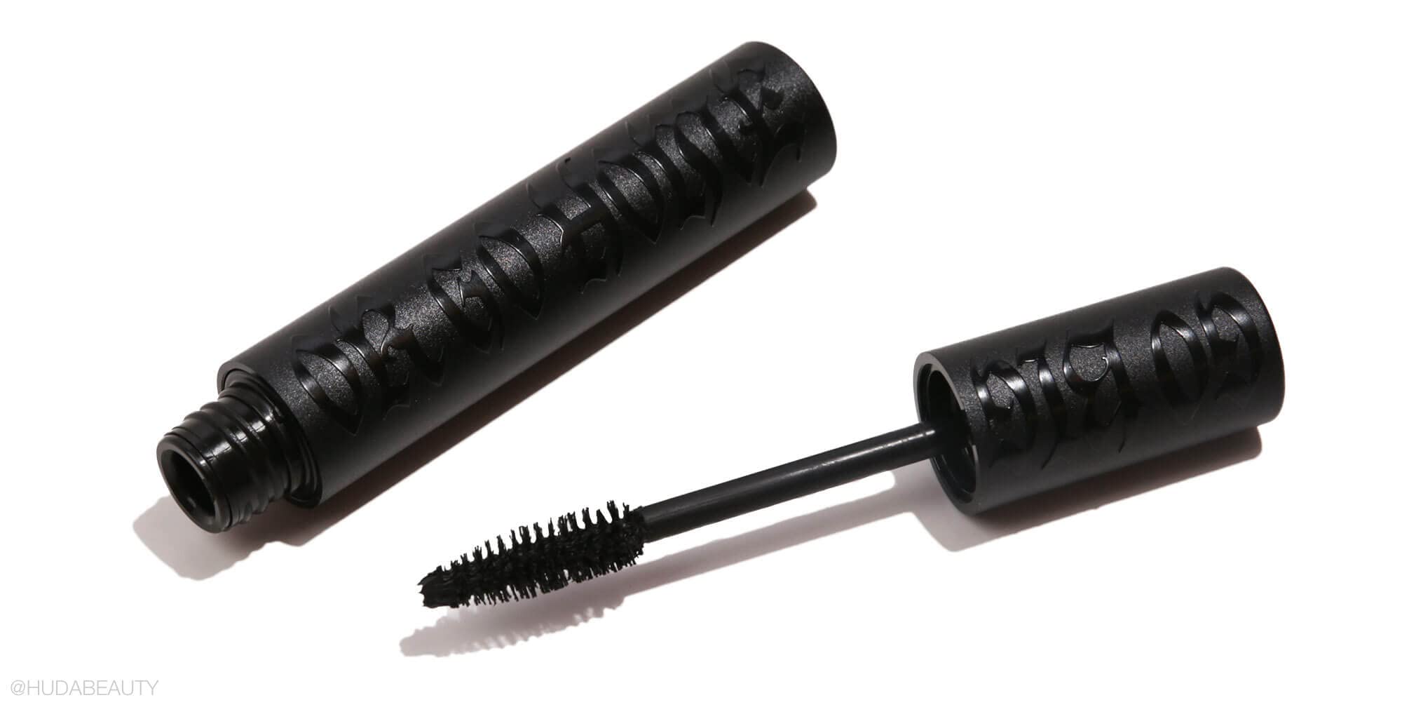 Kat Von D Go Big or Go Home, fórmula vegana y libre de crueldad para uso diario.