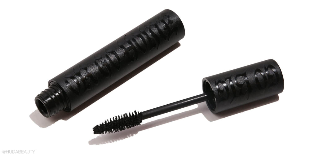 Kat Von D Go Big or Go Home, fórmula vegana y libre de crueldad para uso diario.