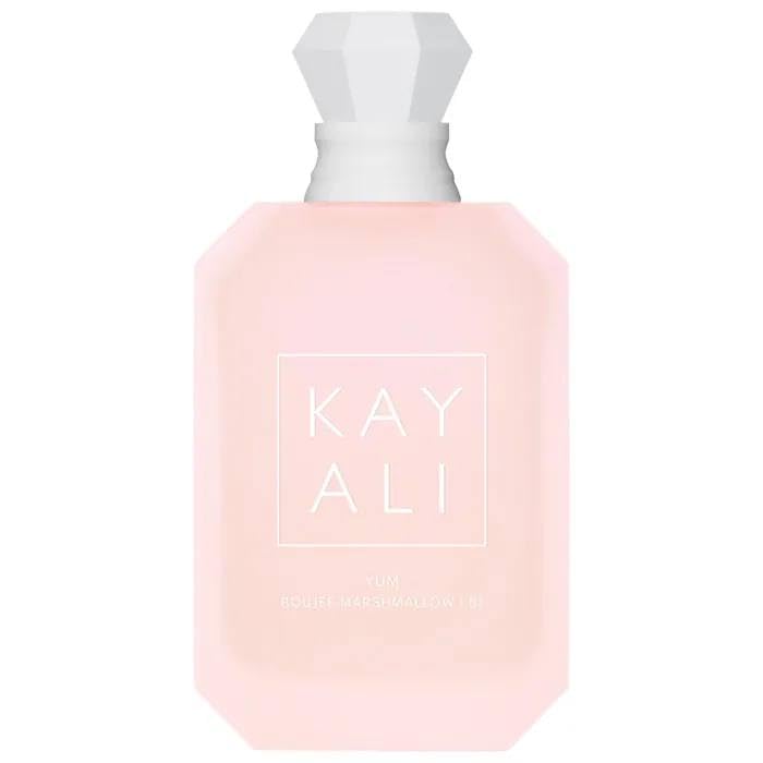 KAYALI Yum Boujee Marshmallow 81, botella en primer plano, fragancia cálida ideal para ocasiones especiales.