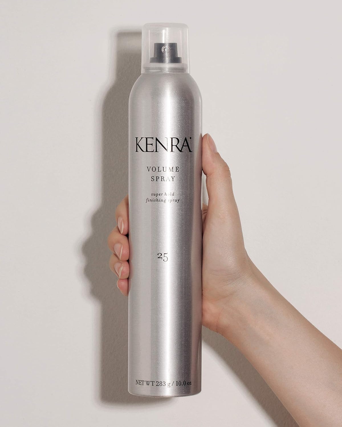 Kenra Spray de Volumen 25, textura ligera que aporta cuerpo.