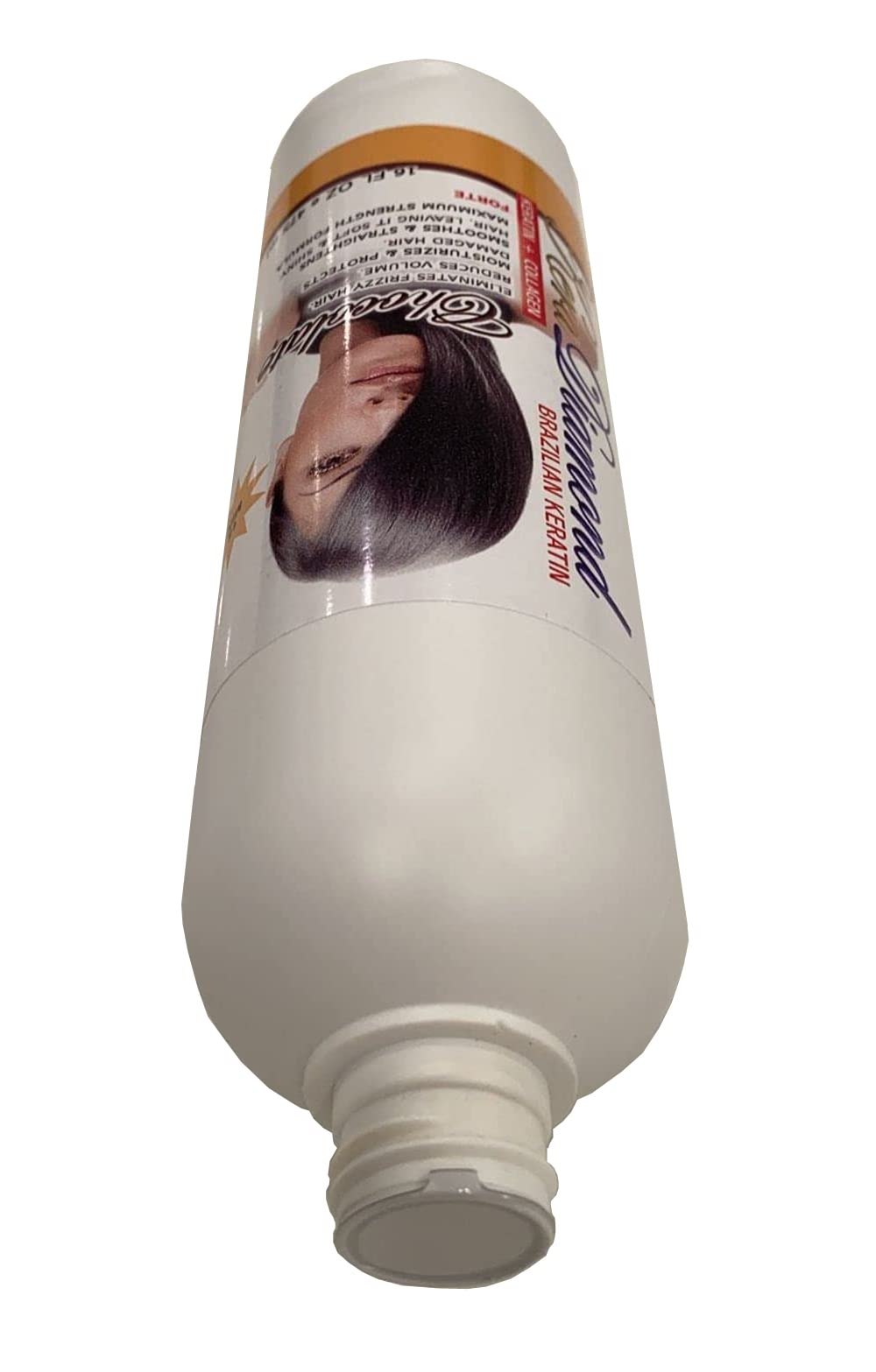 Aplicación en manos de Kera Diamond Keratin Chocolate Restore para cuidado capilar