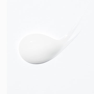 Definición duradera para rizos con Kerastase Curl Manifesto Gelee Curl Contour.