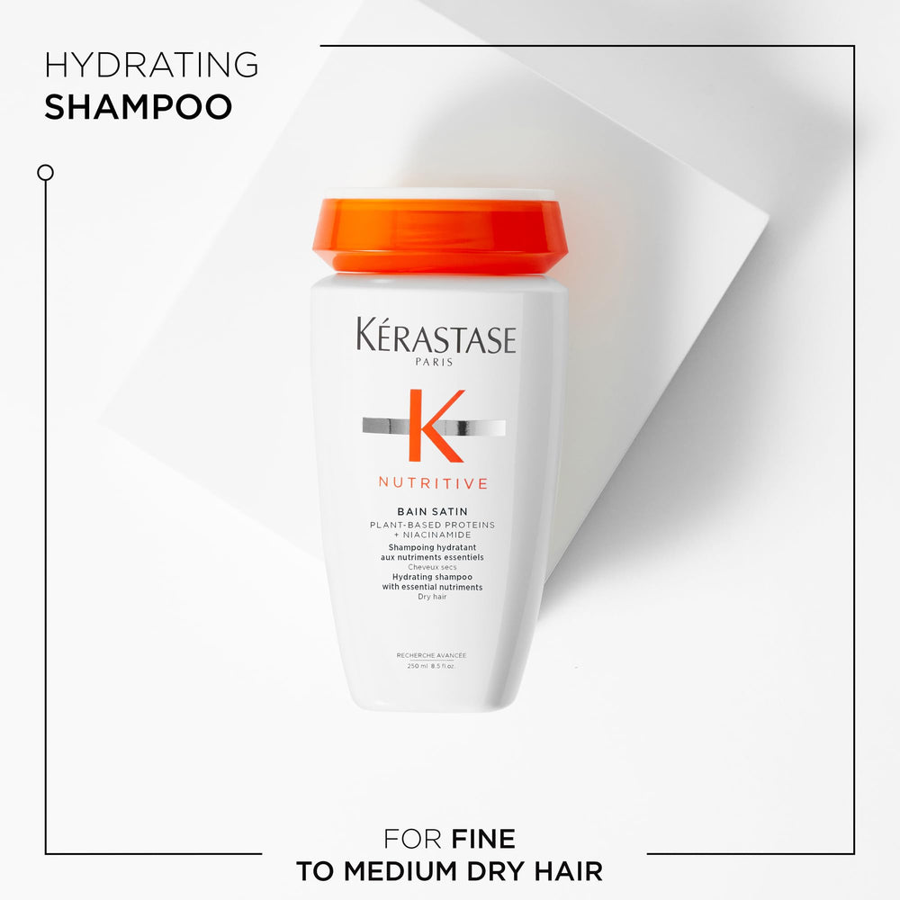 KÉRASTASE Nutritive Shampoo textura cremosa durante el lavado para suavizar.