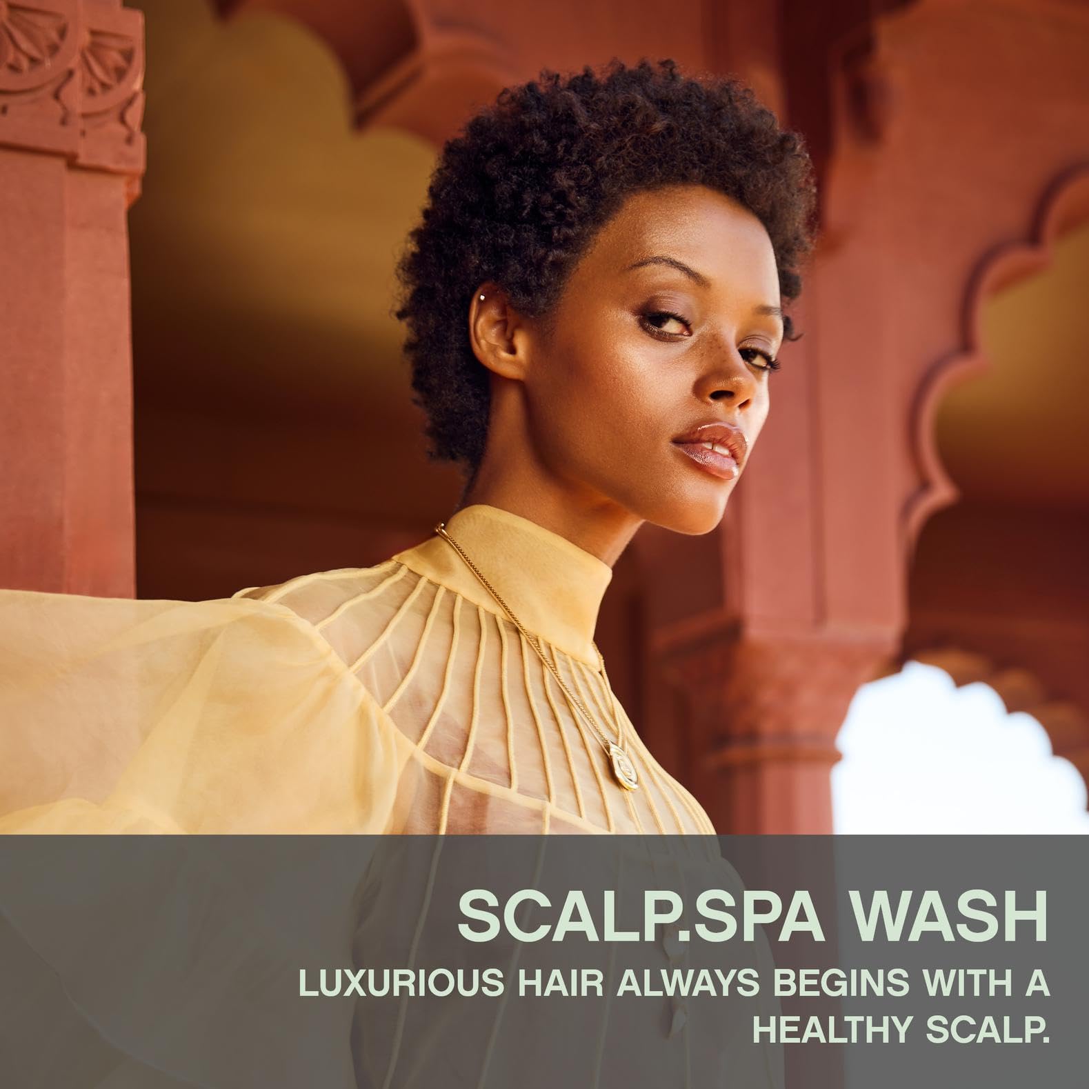 KEVIN.MURPHY SCALP.SPA WASH etiqueta: información clara sobre un champú sin sulfatos para todo tipo de cabello.