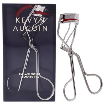 Kevyn Aucoin curvador de pestanas con resultado de larga duración.