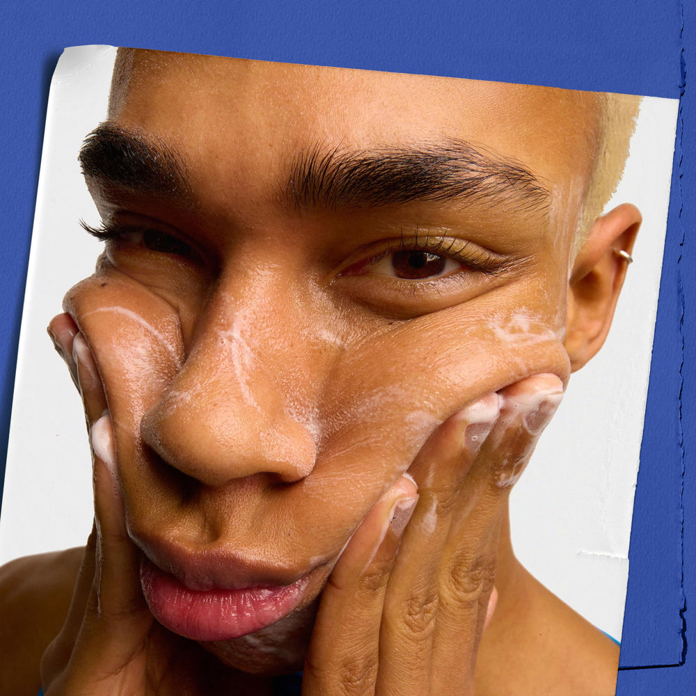 Kiehl's Facial Fuel: textura gel visible y limpia sin resecar la piel.