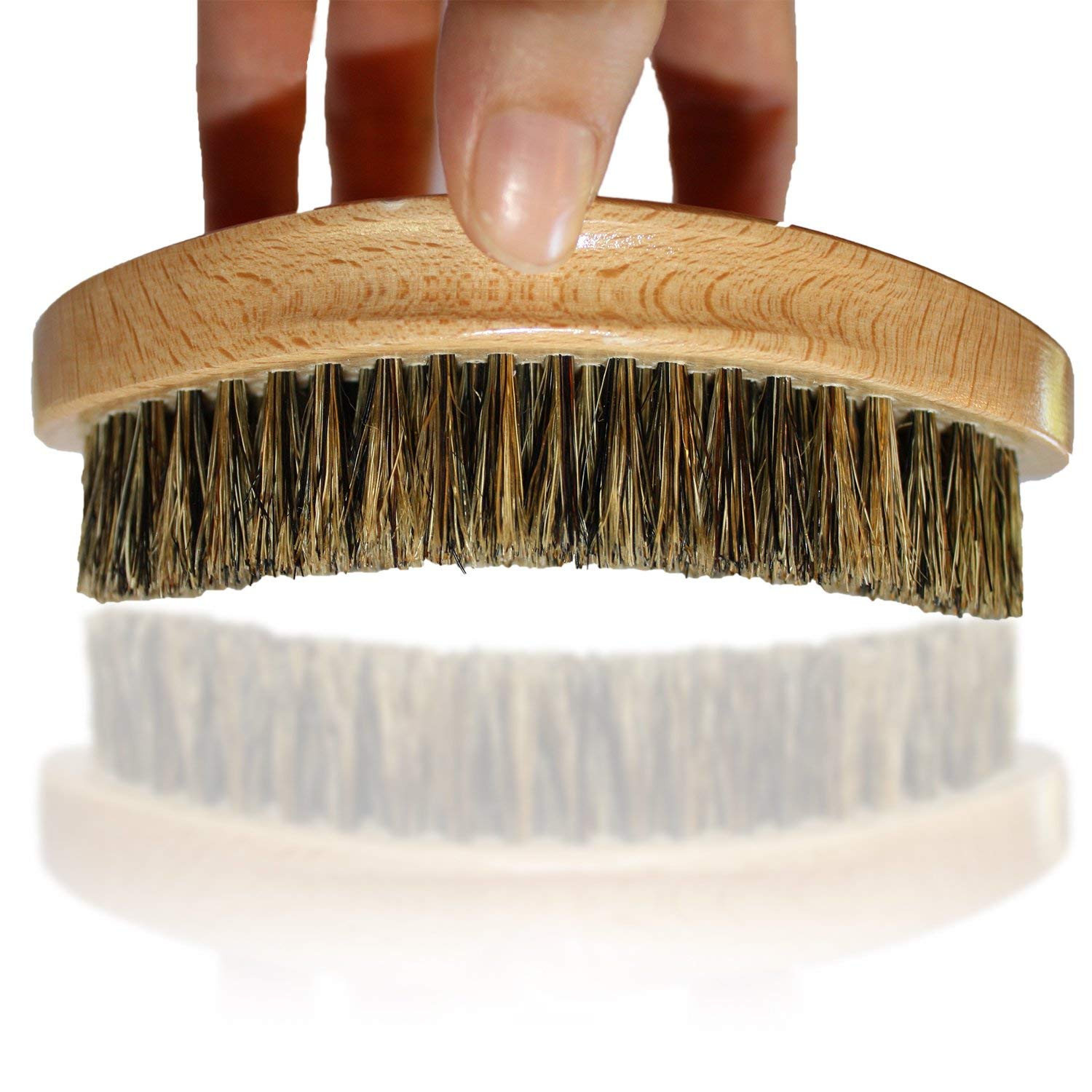 Kingston Grooming Co. Cepillo para barba, suaviza pelos y previene tirones.