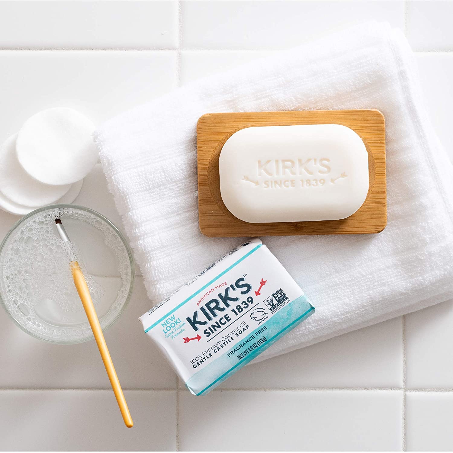 Kirk's Jabón Coco Castile sin fragancia para lavabo diario.