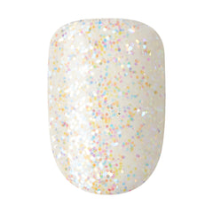 KISS imPRESS uñas con brillo blanco sin pegamento para un look glamoroso.