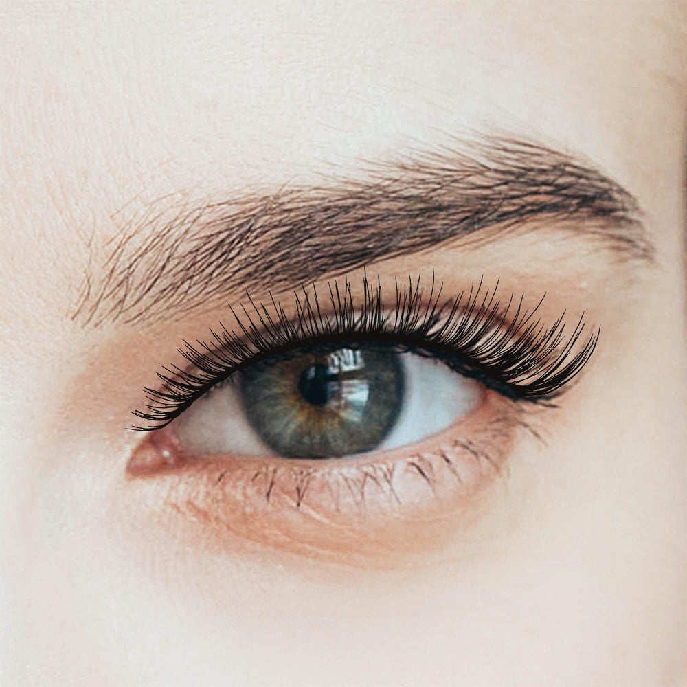 KISS Looks So Natural Sultry 12 mm, libres de crueldad y aptas para lentes de contacto.