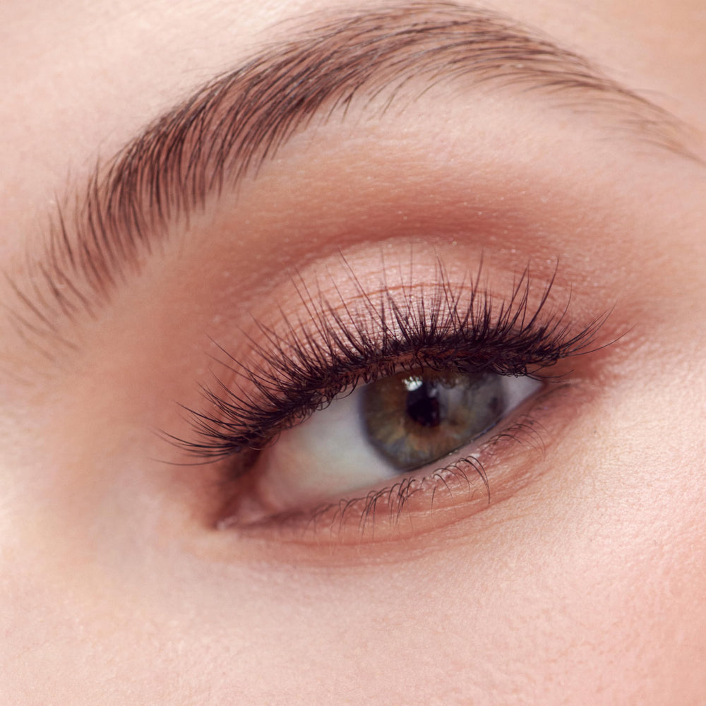 KISS Pearlla clusters naturales para un look completo