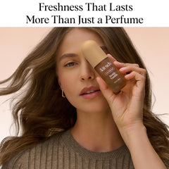 Kitsch bruma cabello vainilla rústica; refresca el peinado sin pesadez.