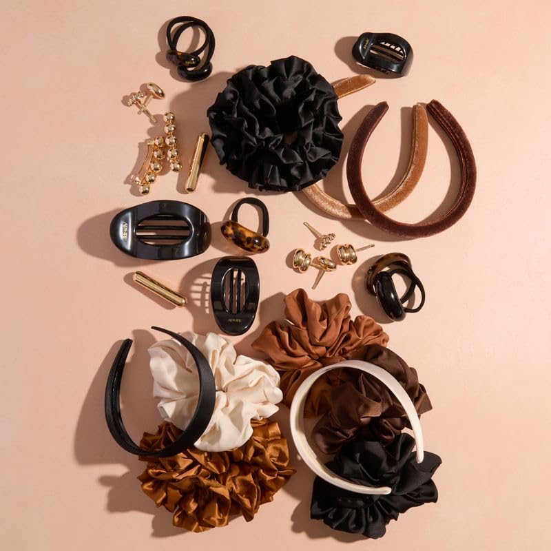 Kitsch Clip Plano Negro muestra versatilidad para peinados simples