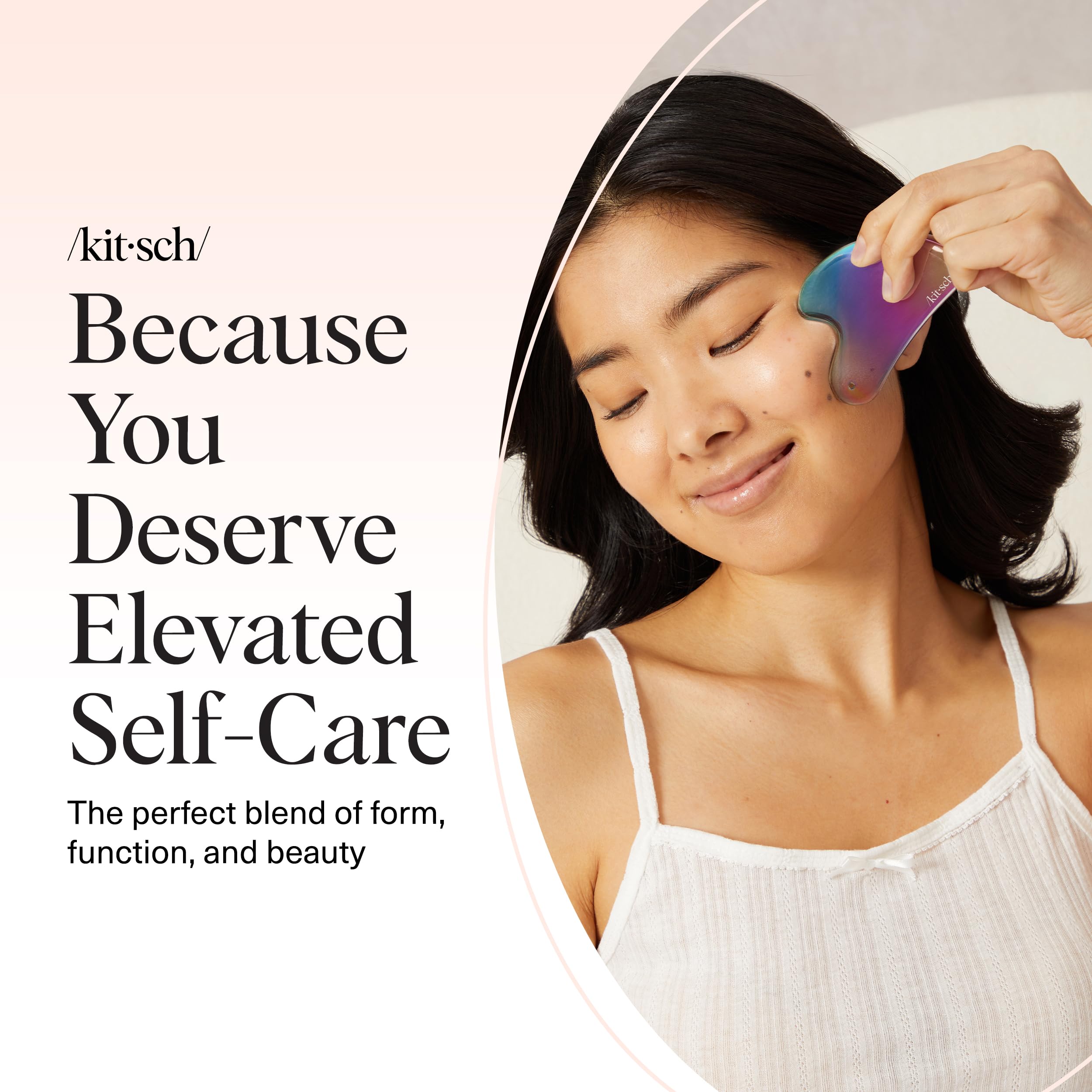 Kitsch Gua Sha de acero inoxidable, útil para masajes de contorno y relajación facial.