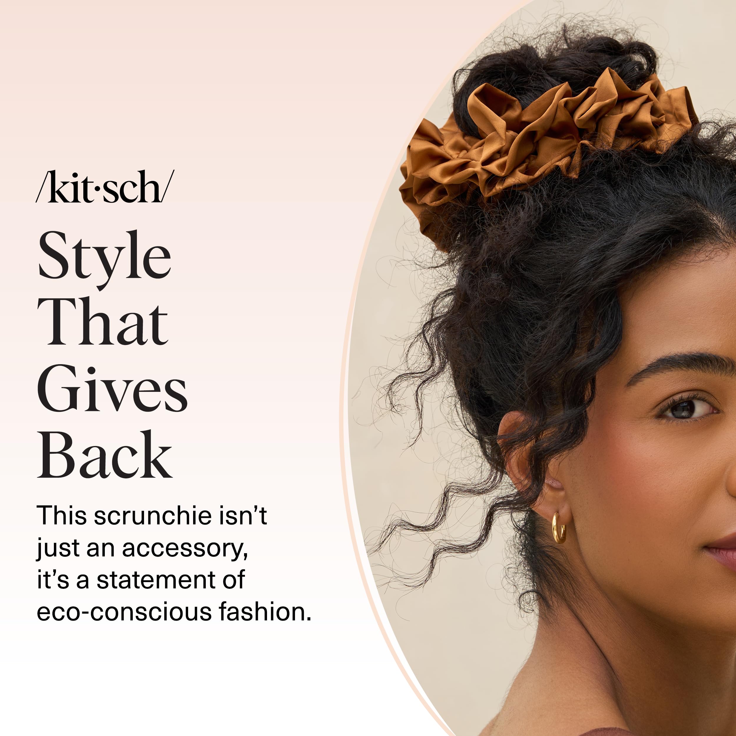 Kitsch scrunchie satén reciclado color camel para looks diarios