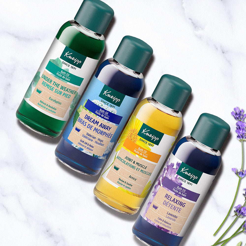Kneipp Aceite de baño vertido, experiencia aromática intensa en un baño de spa.