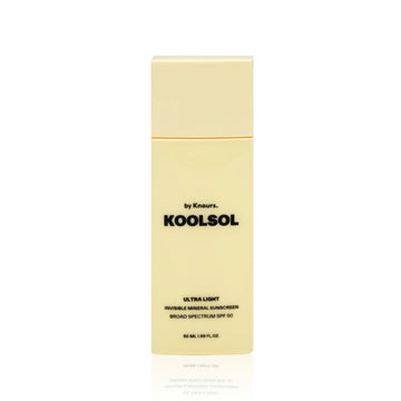 KOOLSOL muestra acabado invisible y SPF50 para piel uniforme sin rastro blanco.