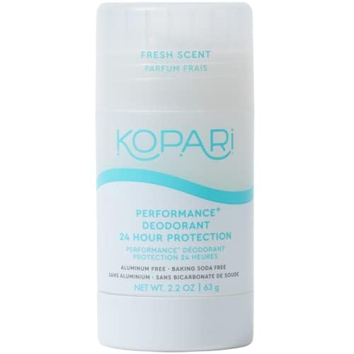Kopari Performance Plus, botella visible, desodorante sin aluminio para uso diario.