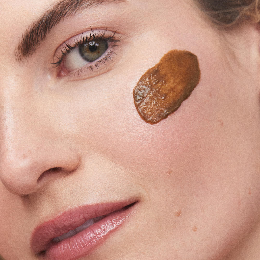 Premio Allure Mejor de Belleza 2022 para la mascarilla de cúrcuma KORA Organics.