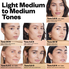 Kosas Revealer Concealer oculta ojeras para una mirada fresca.