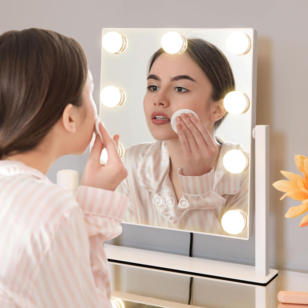 Control táctil facilita ajustar brillo sin esfuerzo durante el maquillaje Kotdning.