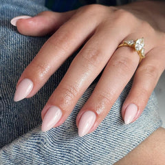KQueenest acabado natural en uñas postizas rosa polvoriento para apariencia suave.