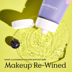 KraveBeauty Makeup Re-Wined, aplicación en piel seca: desarma el maquillaje con suavidad.