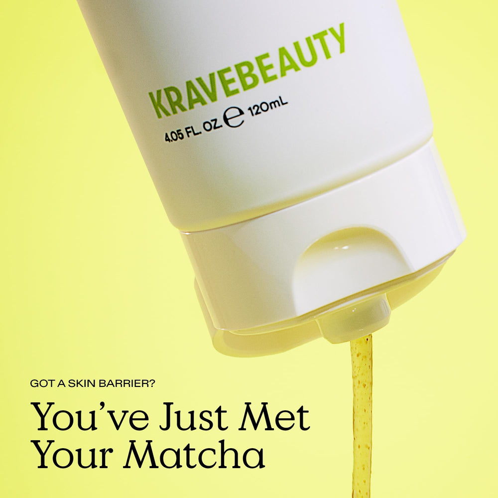 KraveBeauty Matcha Hemp Hydrating Cleanser Duo: textura cremosa para limpieza suave.