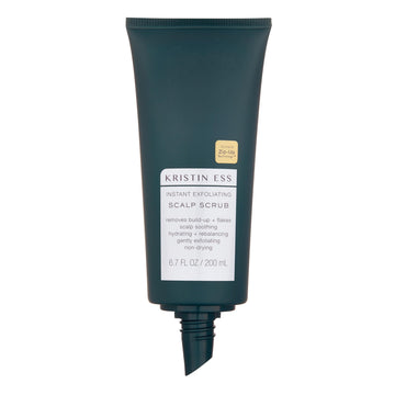 Brillo suave del cabello después de usar Kristin Ess exfoliante para cuero cabelludo.