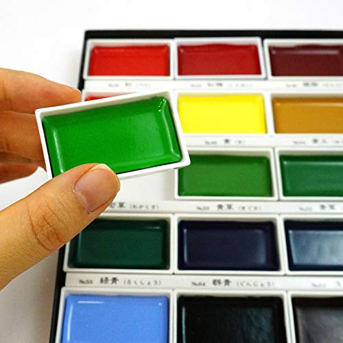 Kuretake GANSAI TAMBI: caja elegante con washi verde ideal para regalo de arte.