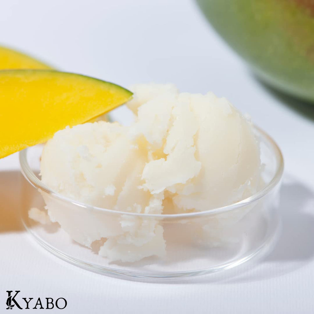 Kyabo Mantequilla de Mango Puro lista para aplicar en cabello y piel.