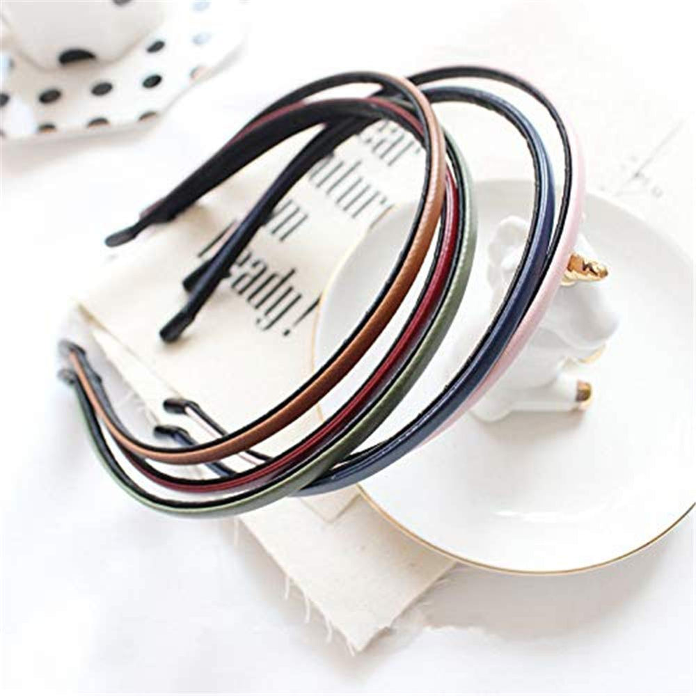 Diadema de cuero con lazo brillante de Kydely, ideal para un atuendo festivo.