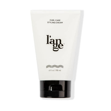 La crema de L'ANGE Hair define rizos con definición en la botella.