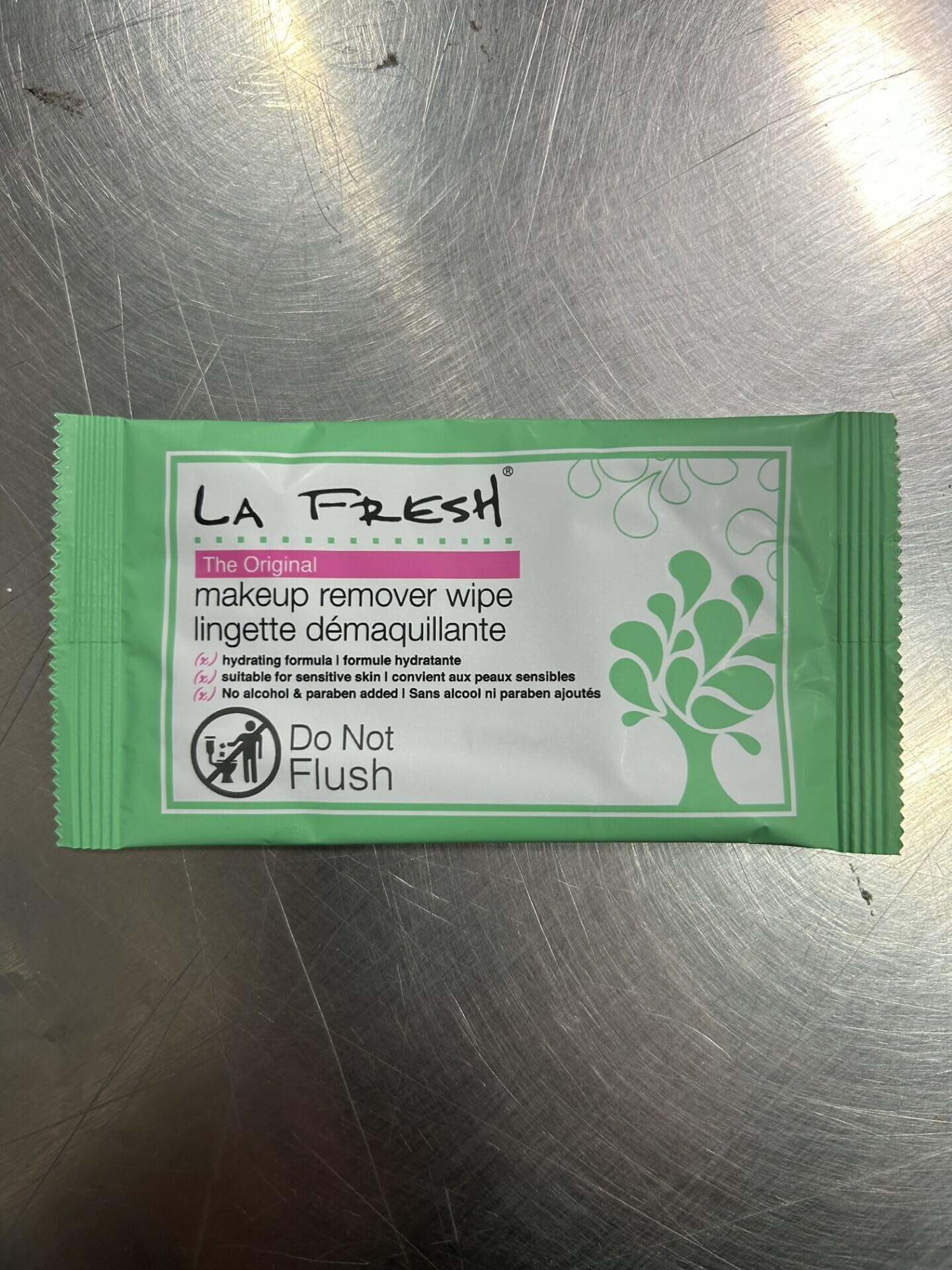 Toallitas desmaquillantes La Fresh para rostro, ojos y labios, uso suave.