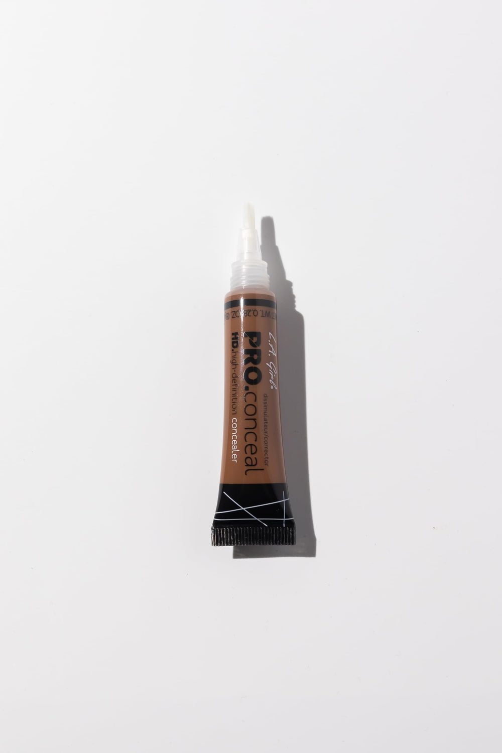 L.A. Girl Pro Conceal 981 Toast es apto para todo tipo de piel gracias a su textura cremosa.