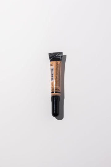 L.A. Girl Pro Concealer: ideal para contorno e iluminación suave.