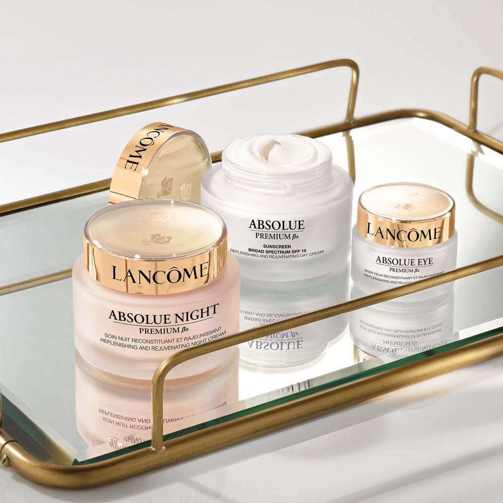 Lancôme Absolue Premium BX Día crema con SPF 15 para protección diaria.
