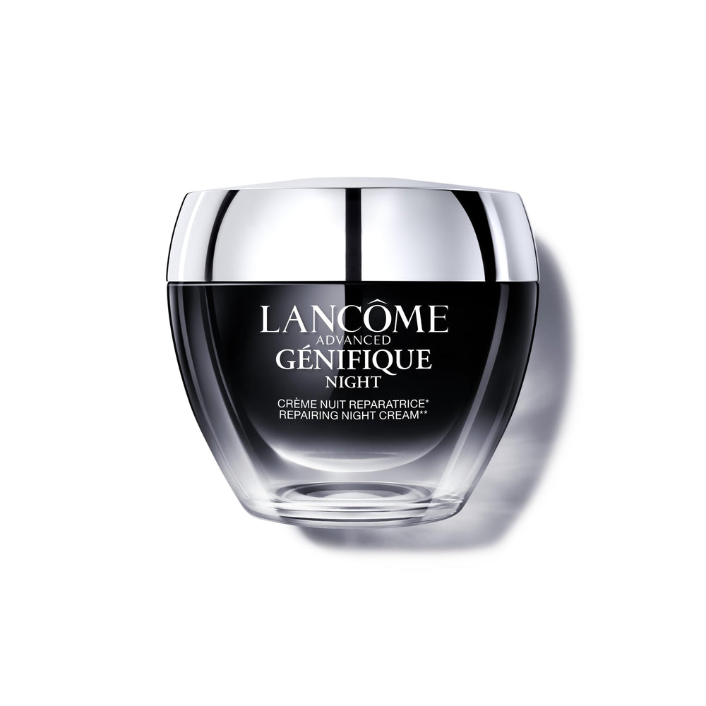 Lancôme Génifique crema nocturna refuerza la barrera y mejora la hidratación de la piel.