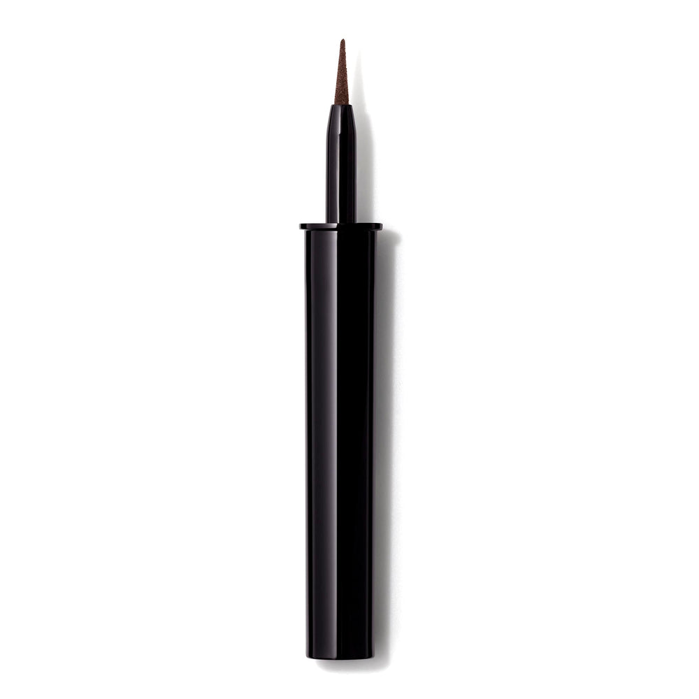 Lancôme Artliner delineador líquido con punta de fieltro, precisión para trazos definidos